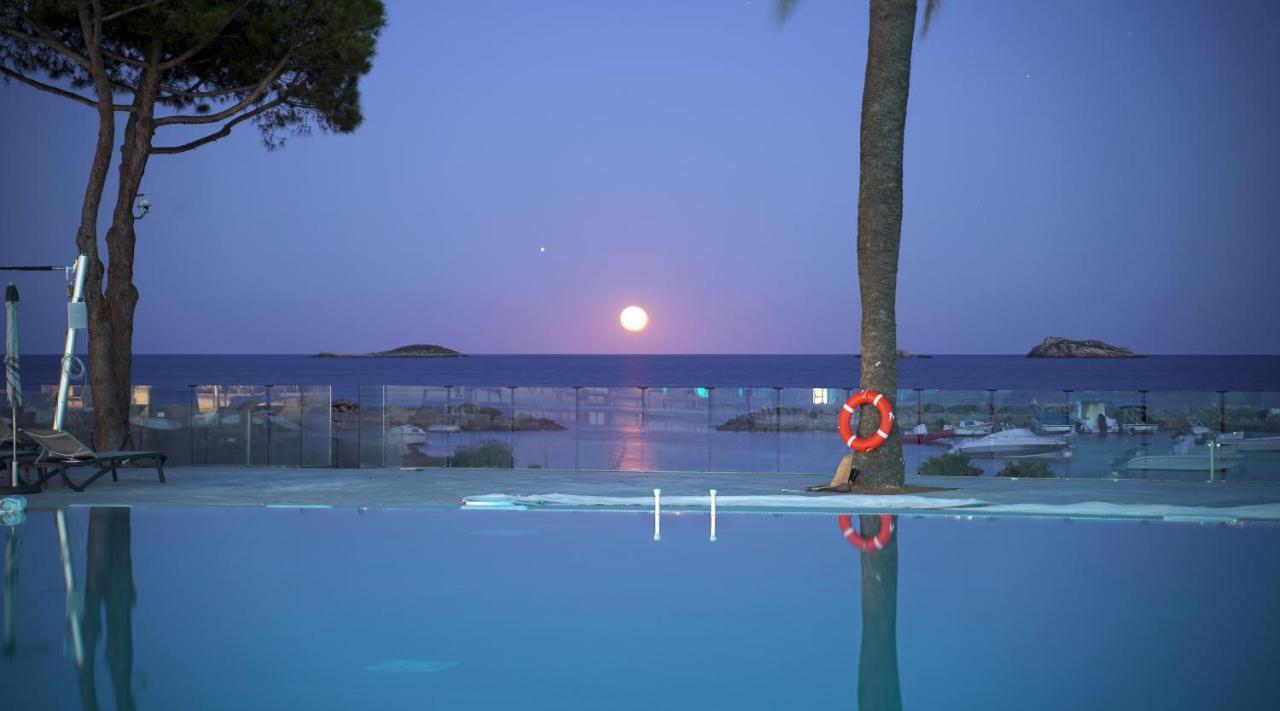 The Ibiza Twiins - 4* Sup Hotel Platja d'en Bossa Eksteriør billede