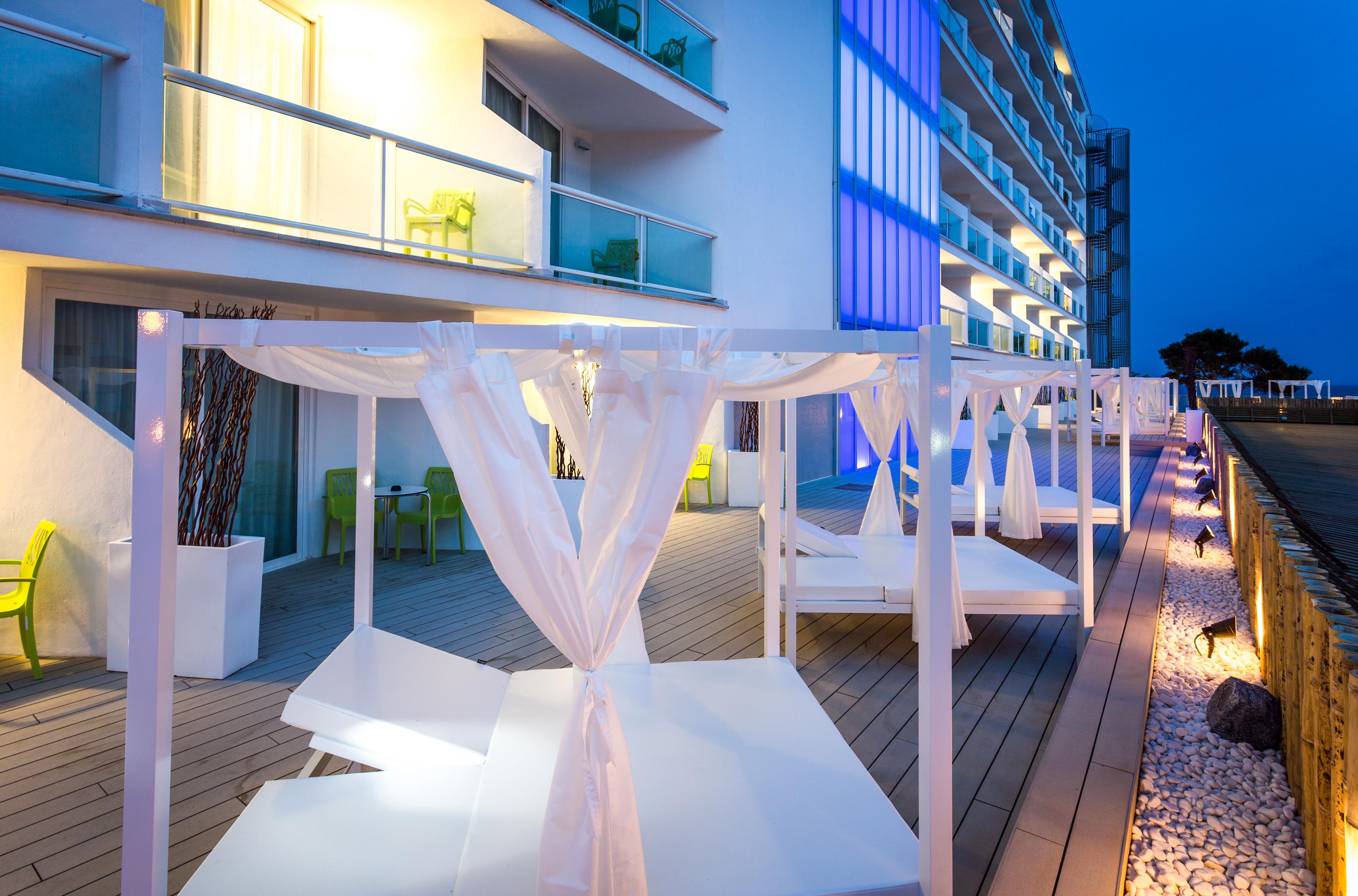 The Ibiza Twiins - 4* Sup Hotel Platja d'en Bossa Eksteriør billede