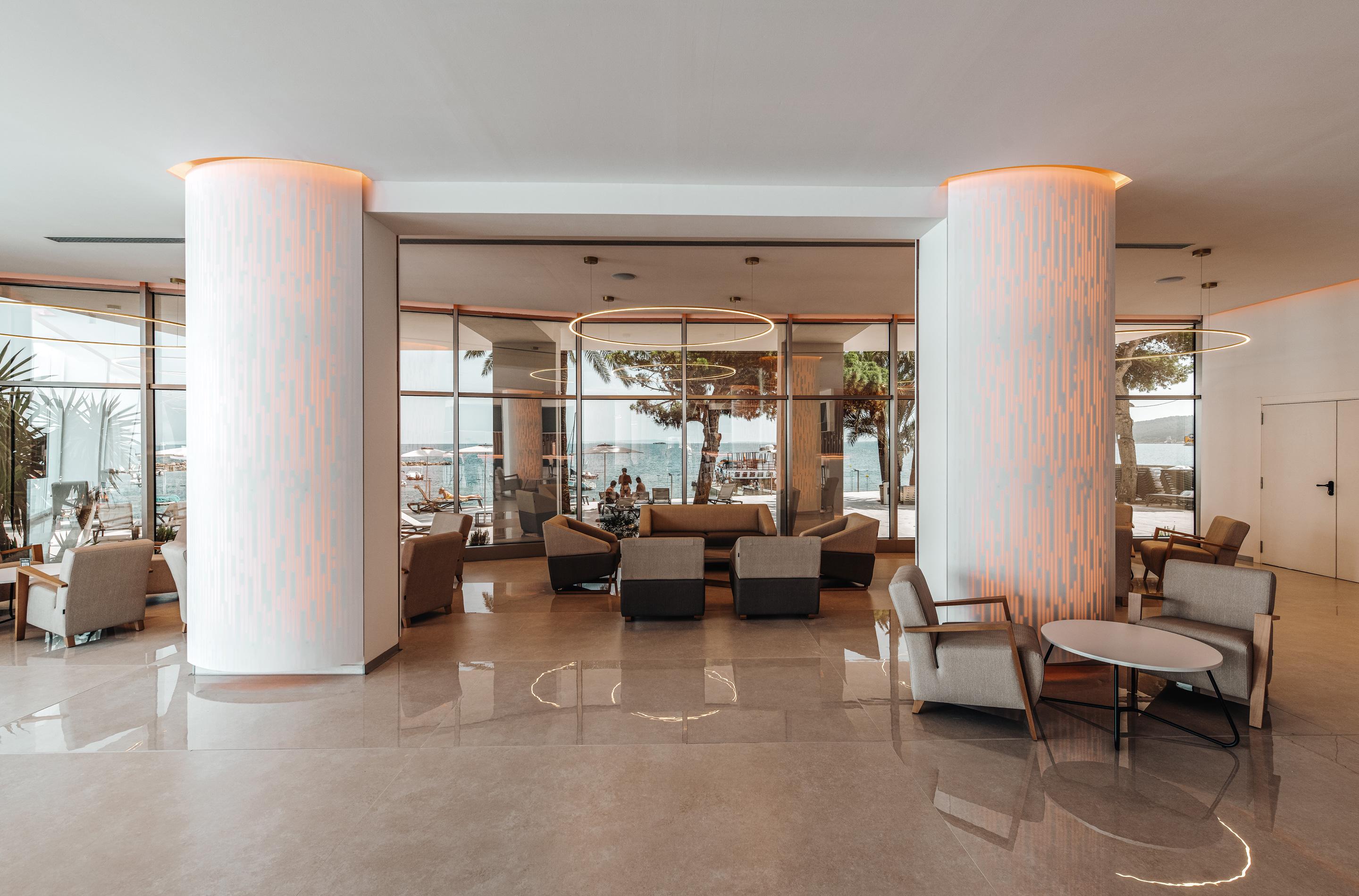 The Ibiza Twiins - 4* Sup Hotel Platja d'en Bossa Eksteriør billede